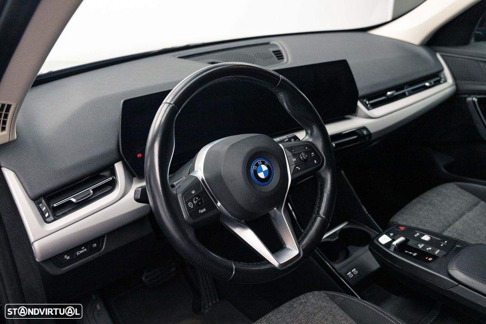 BMW iX1 xDrive30 - 21