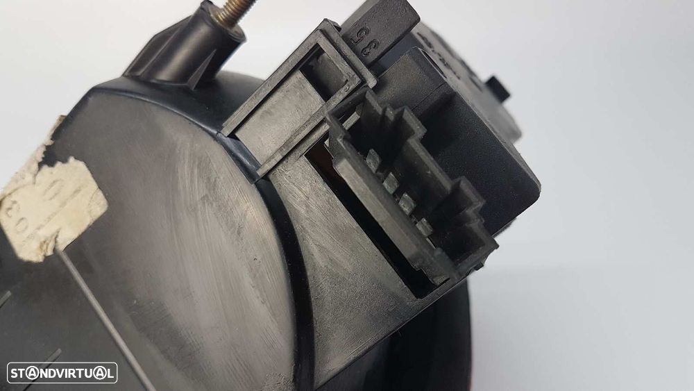 FAROLIM TRASEIRO ESQUERDO SEAT TOLEDO (1L) SE - 4