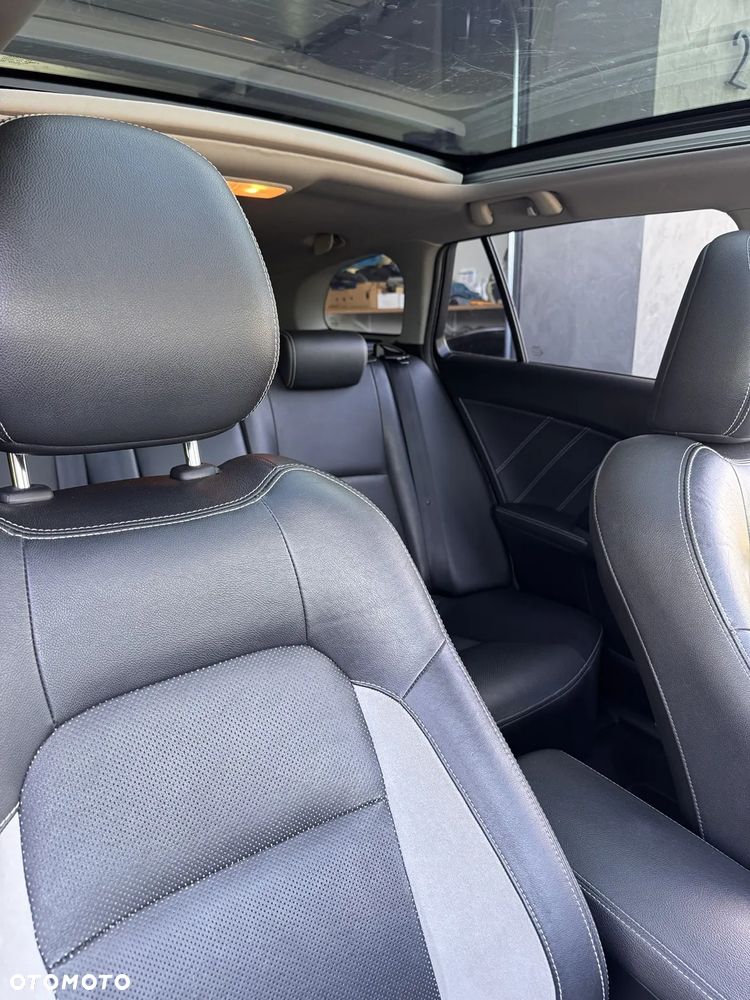 Toyota Avensis Touring Sports 1.8 Business Edition - 31