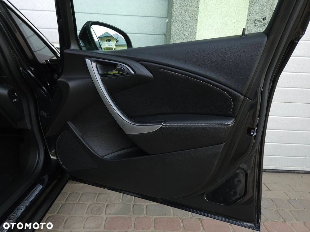 Opel Astra 1.6 Sports Tourer Selection - 18