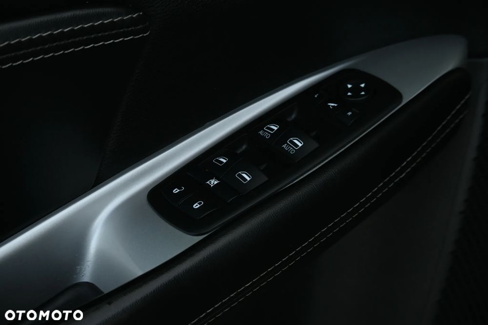 Fiat Freemont 3.6 V6 Black Code - 40