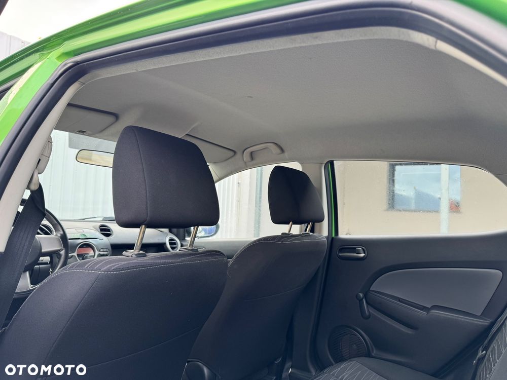 Mazda 2 - 19