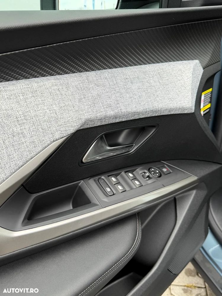 Peugeot 5008 1.2L Hybrid 145 e-DCS6 Allure - 8