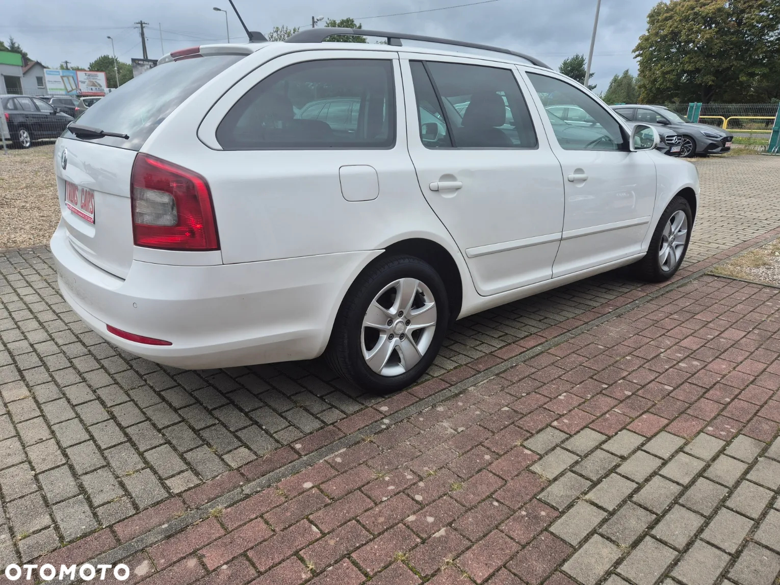 Skoda Octavia 2.0 TDI DPF Ambition - 5