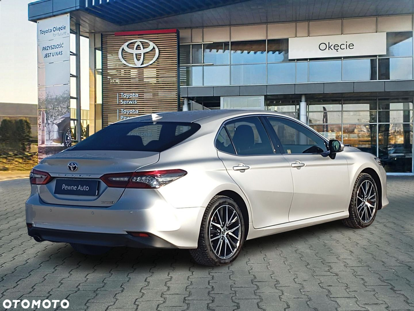 Toyota Camry 2.5 Hybrid Executive CVT - 9