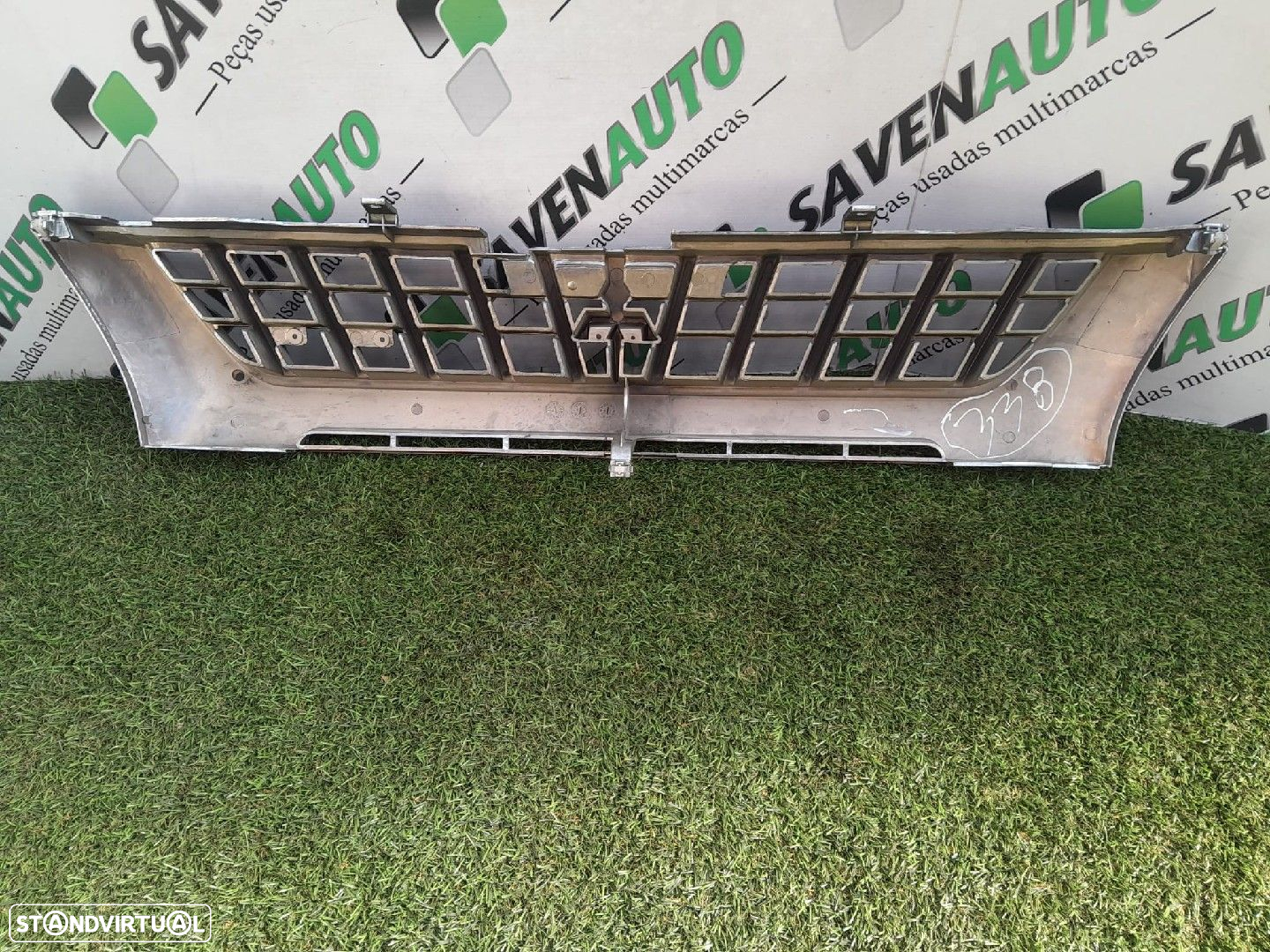 Grelha Frente / Frontal Mitsubishi Pajero Sport Van I (K90) - 2