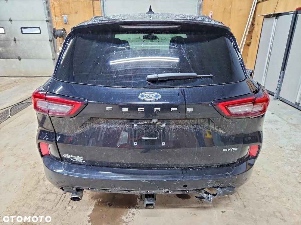 Ford Escape - 9