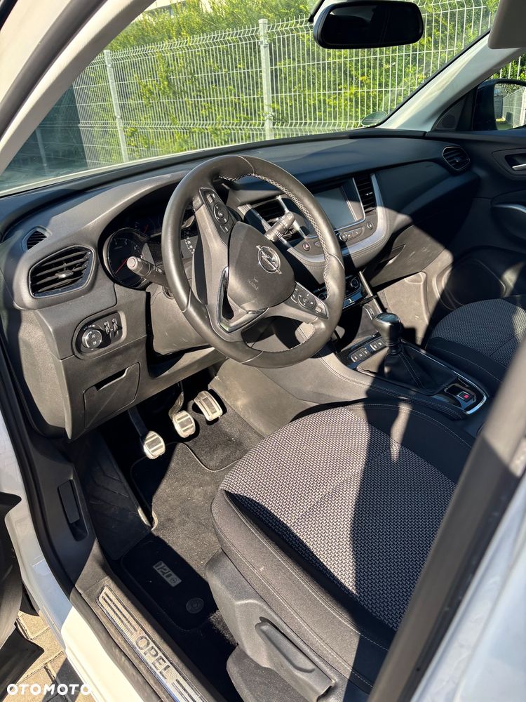 Opel Grandland X 1.2 Start/Stop Business Elegance - 9