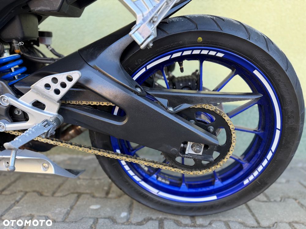 Yamaha YZF - 23