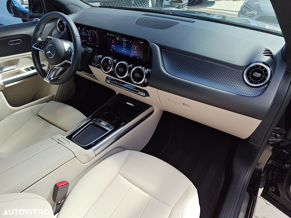 Mercedes-Benz GLA 200 7G-DCT Progressive Advanced - 8