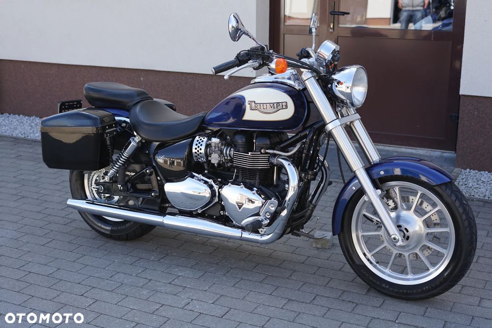 Triumph America - 2