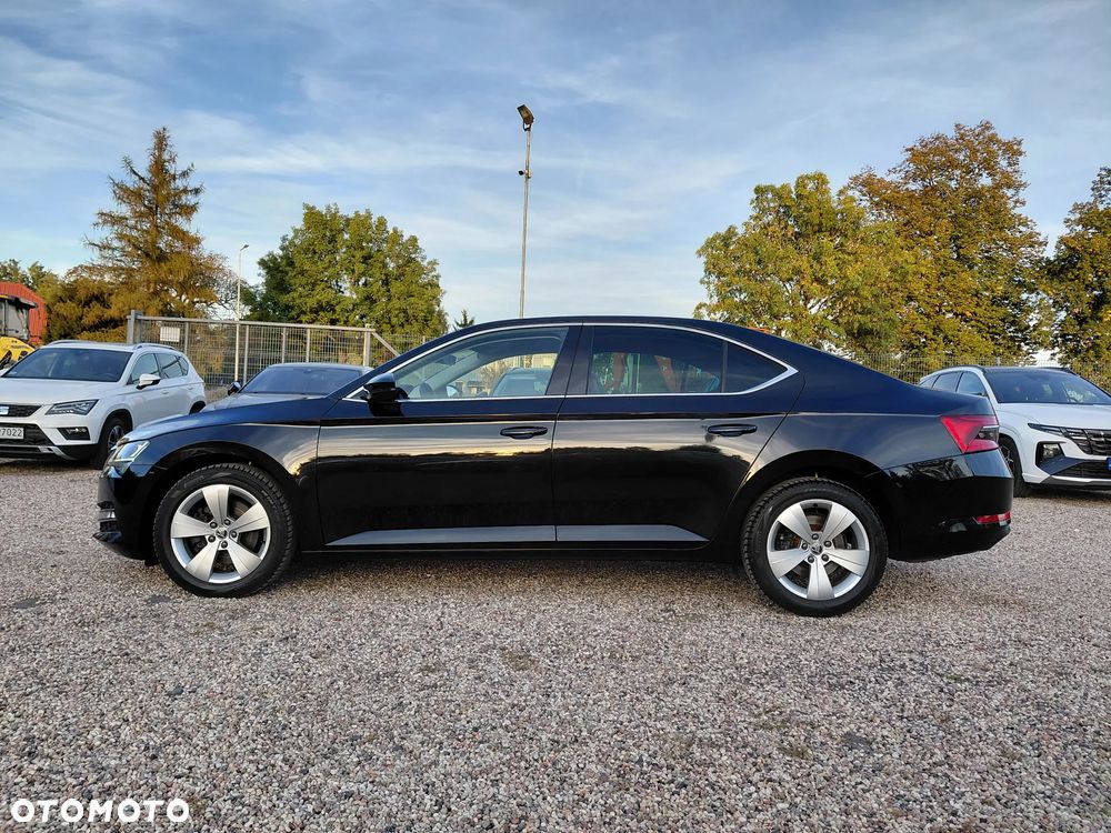 Skoda Superb 2.0 TDI SCR Style DSG - 31