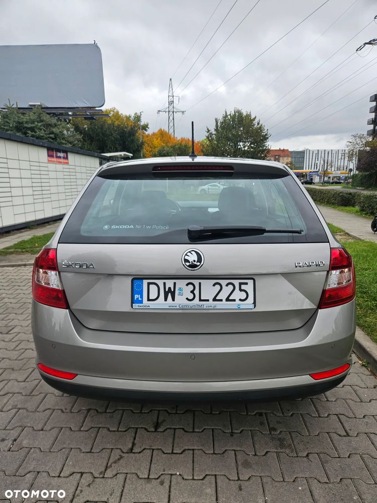 Skoda RAPID 1.2 TSI Ambition - 5