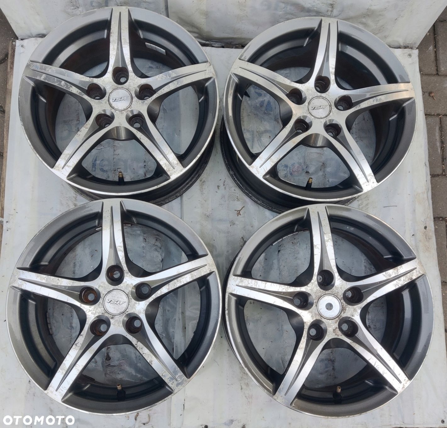 Felgi 5x108 5x110 5x112 5x114,3 6,5J 15" ET42 592 - 1