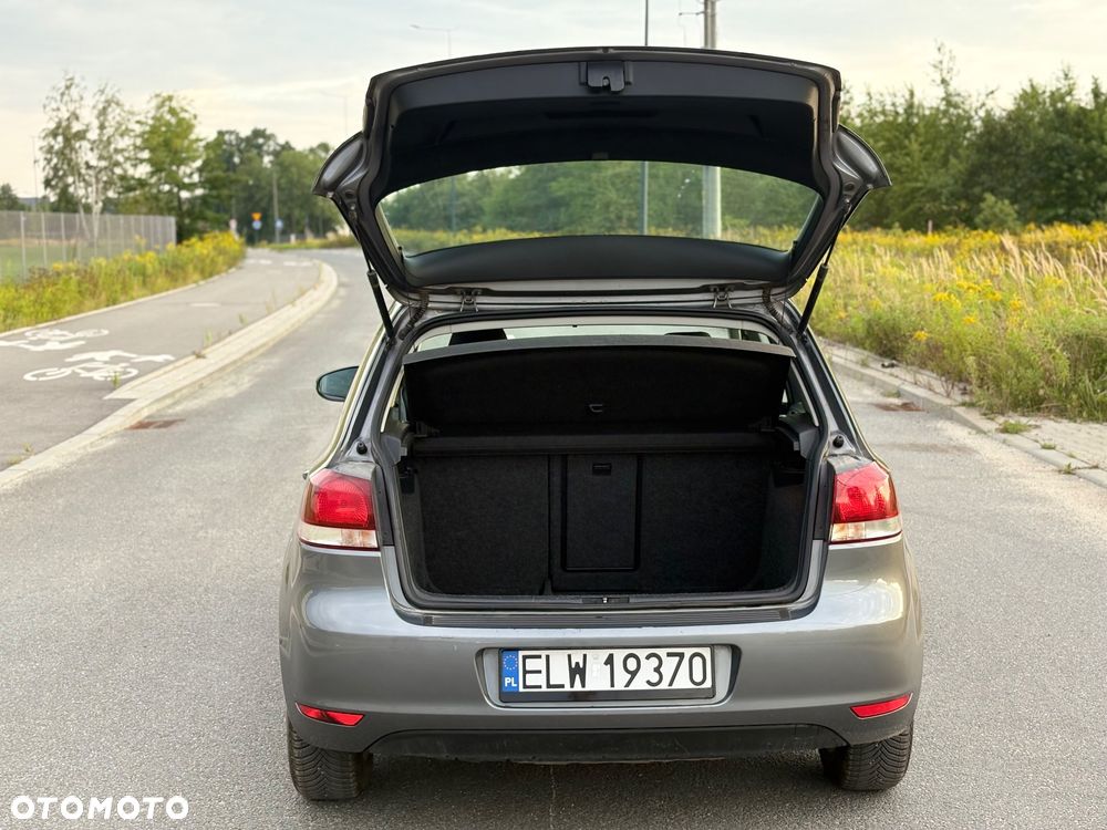 Volkswagen Golf - 16