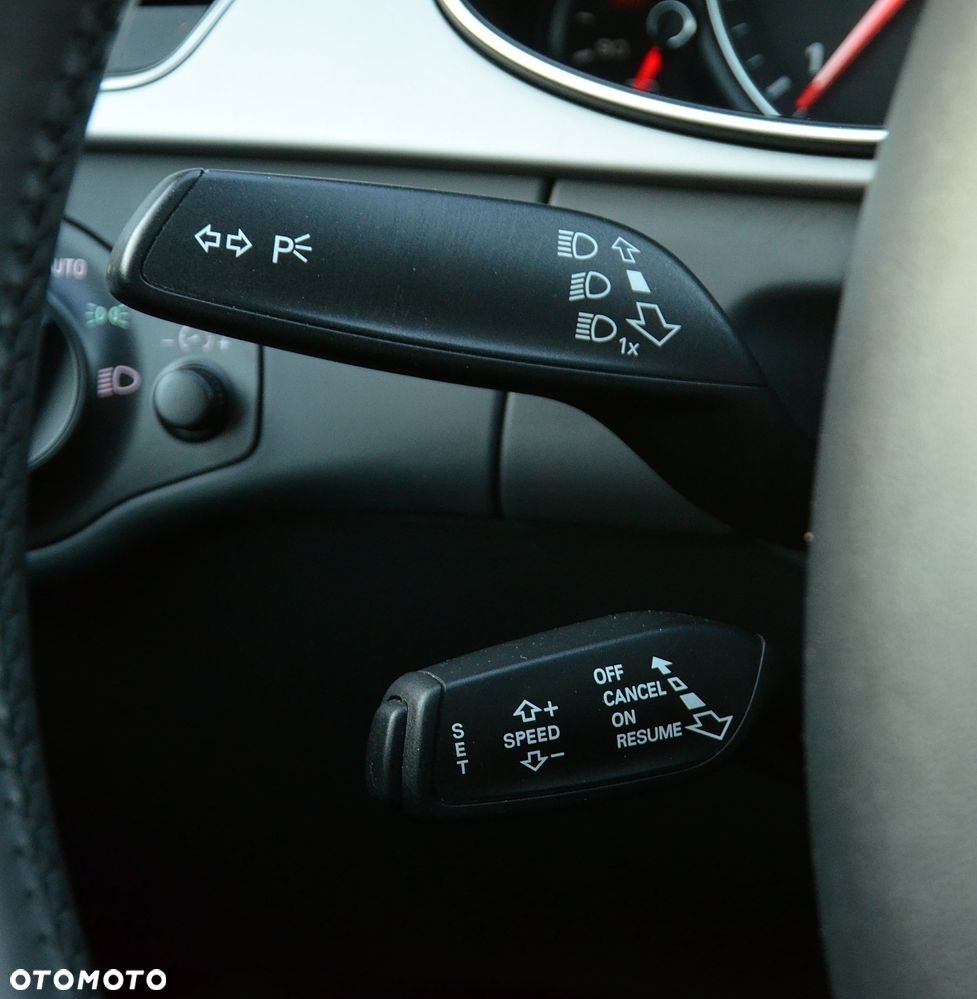 Audi A4 Avant 2.0 TDI e DPF Ambiente - 17