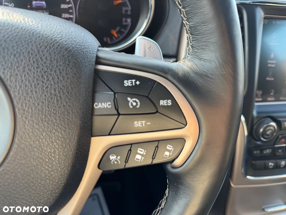 Jeep Grand Cherokee 3.0 CRD Overland Summit - 37