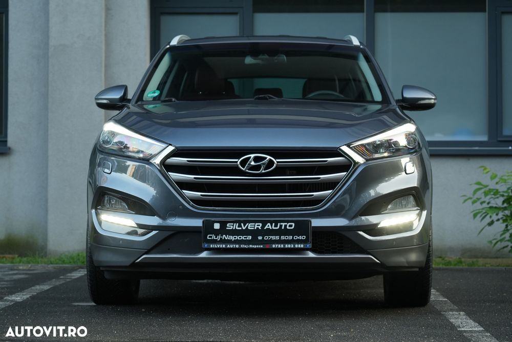 Hyundai Tucson 2.0 CRDI 4WD Automatik Premium - 29