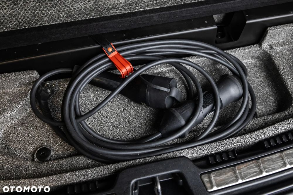 Volvo XC 60 T6 Plug-In Hybrid AWD Plus Bright - 38