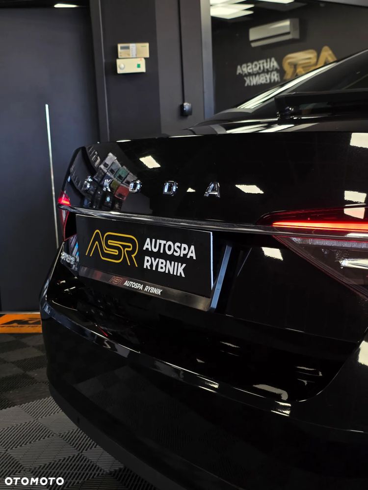 Skoda Superb 2.0 TDI SCR Style DSG - 6