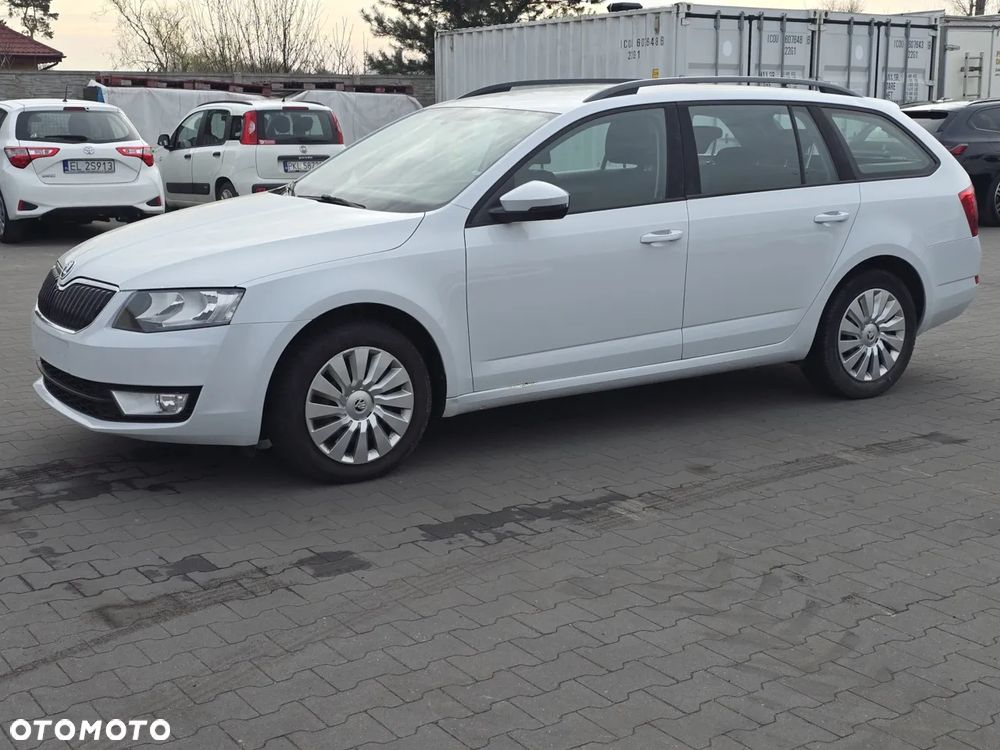 Skoda Octavia 1.6 TDI DPF Ambition - 2
