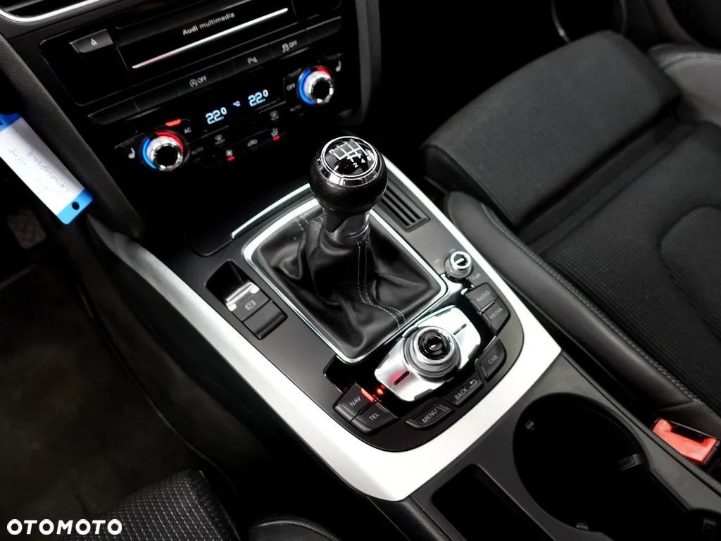 Audi A4 Avant 2.0 TDI DPF S line Sportpaket - 22