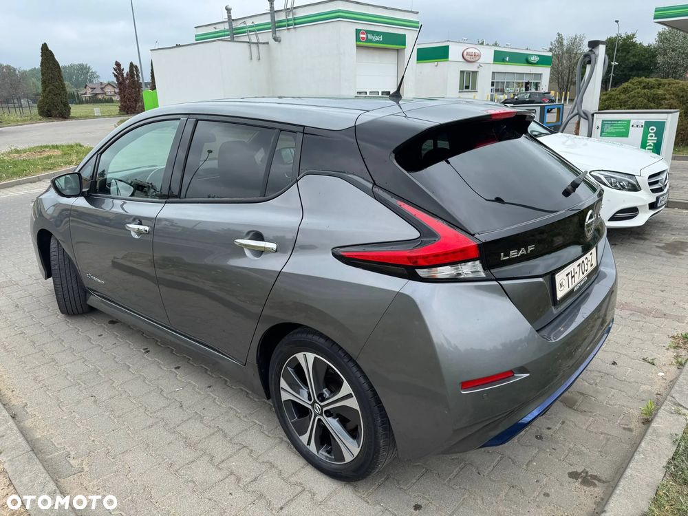 Nissan Leaf 40 kWh N-Connecta - 4