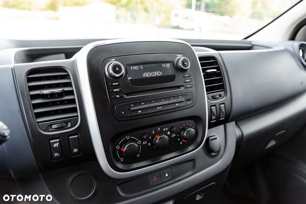 Opel Vivaro - 20