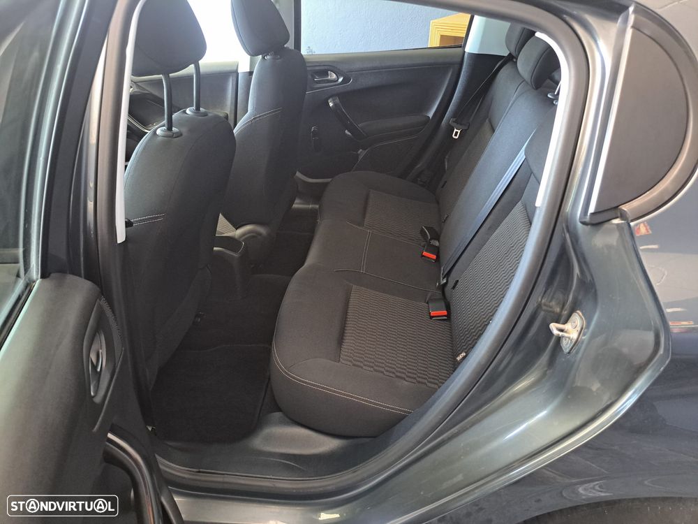 Peugeot 208 1.2 VTi Active - 7