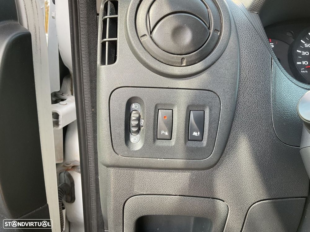 Renault Master 2.3 dCi L2H2 3.5T - 18