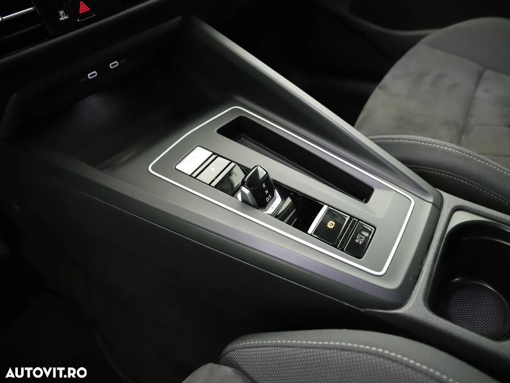 Volkswagen Golf 1.5 eTSI ACT DSG MHEV Style - 14