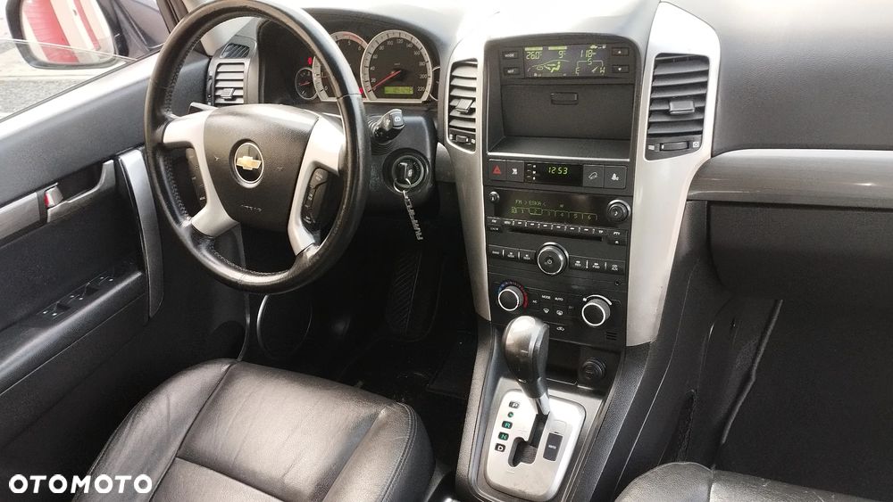 Chevrolet Captiva 2.0 4WD 7 Sitzer Automatik LT Exclusive - 24