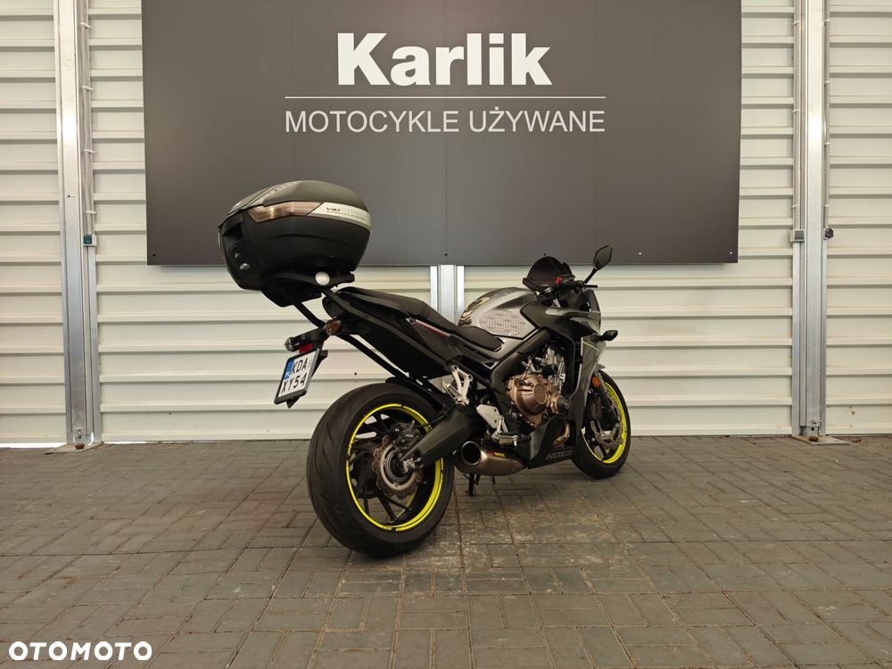 Honda CBR - 3