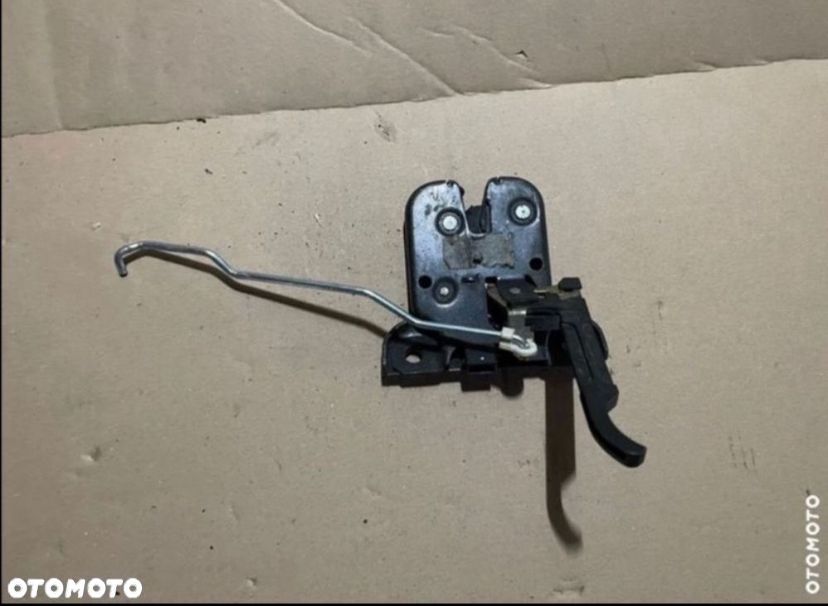 zamek tylnej klapy audi a3 8p