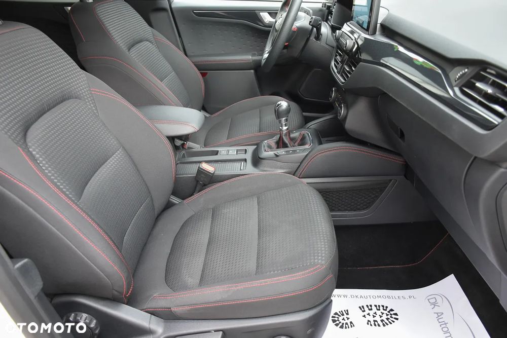 Ford Kuga 1.5 EcoBoost FWD ST-Line X - 27