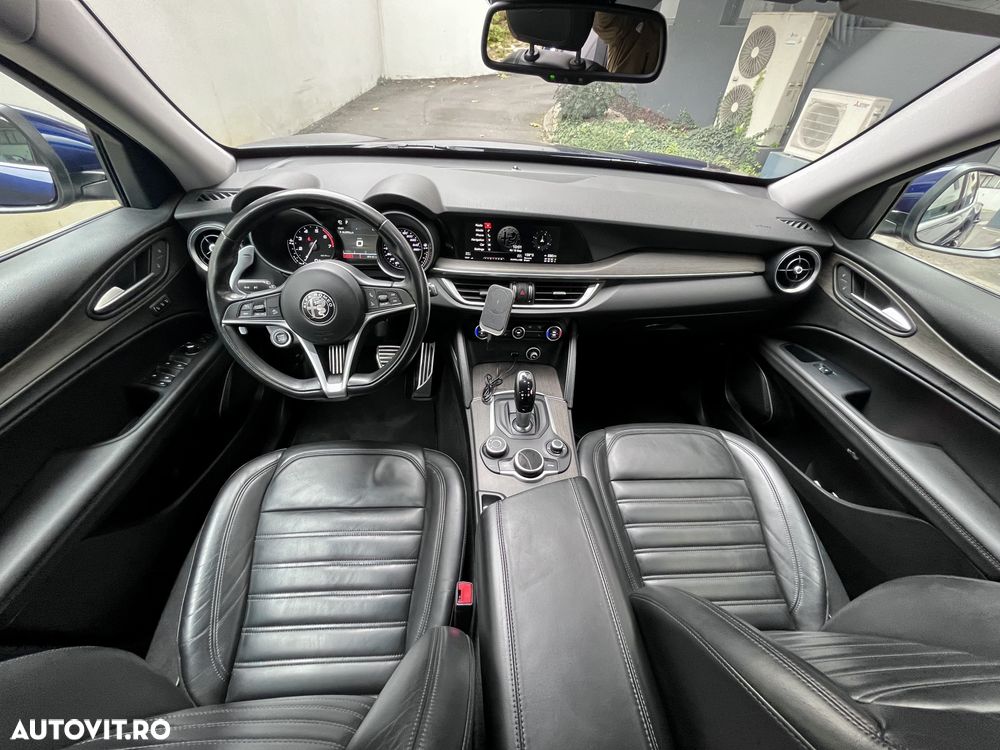 Alfa Romeo Stelvio 2.0 Turbo AWD AT8 Super - 2