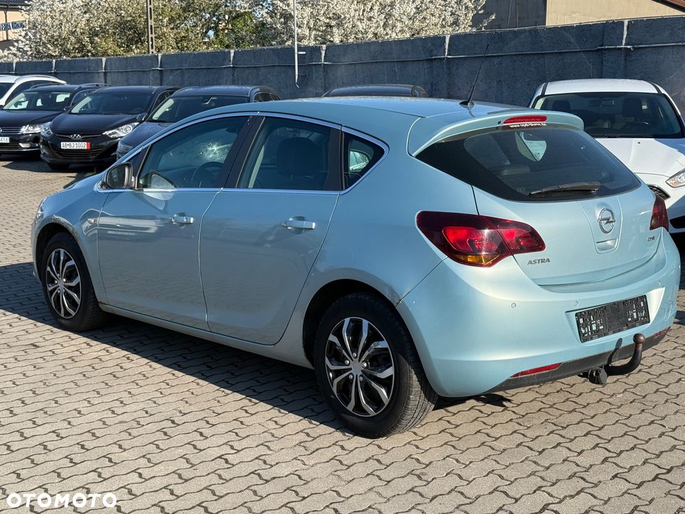 Opel Astra - 6