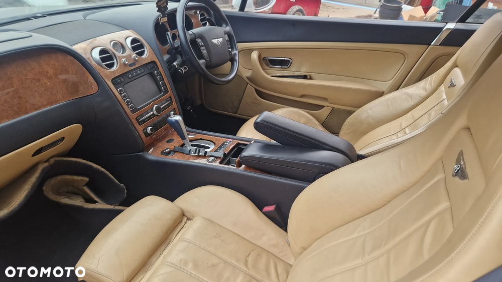 Bentley Continental GT Standard - 18