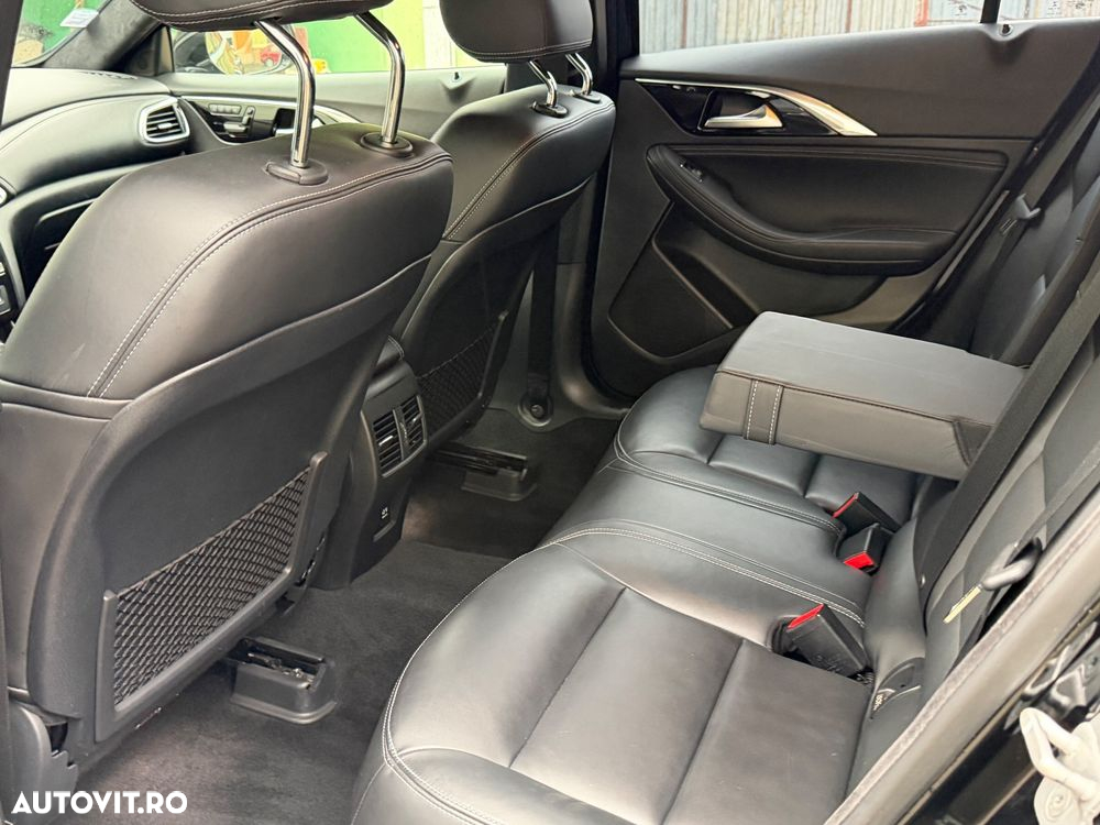 Infiniti QX30 - 33