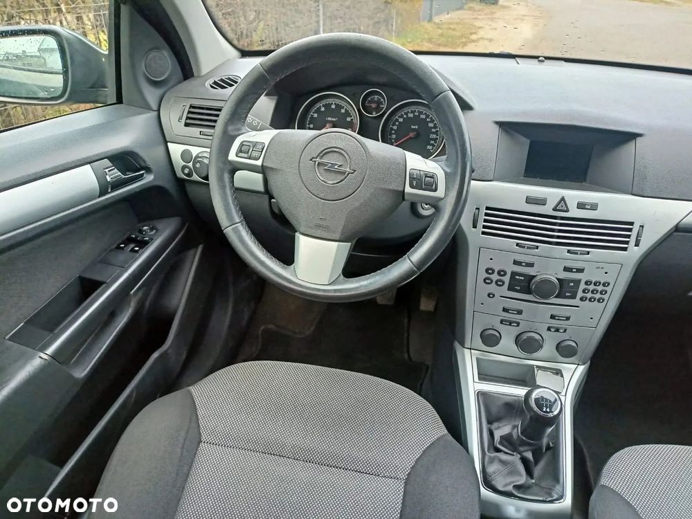 Opel Astra 1.6 Enjoy - 9
