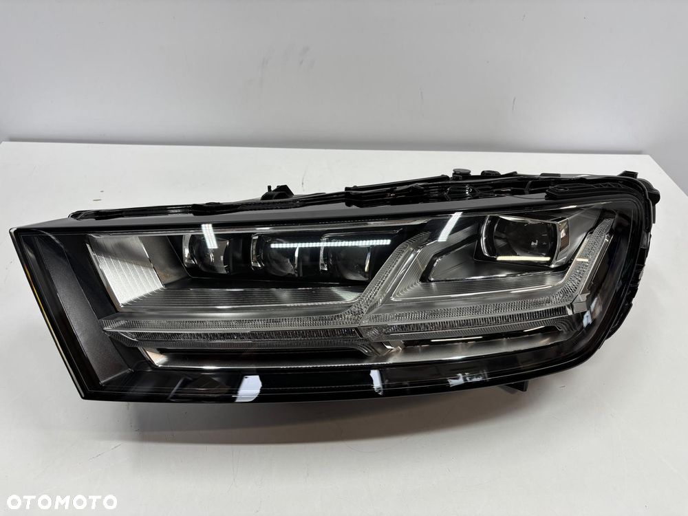 Audi Q7 II 4M Matrix Lampa Lewa Przód Przednia 4M0941035 - 1