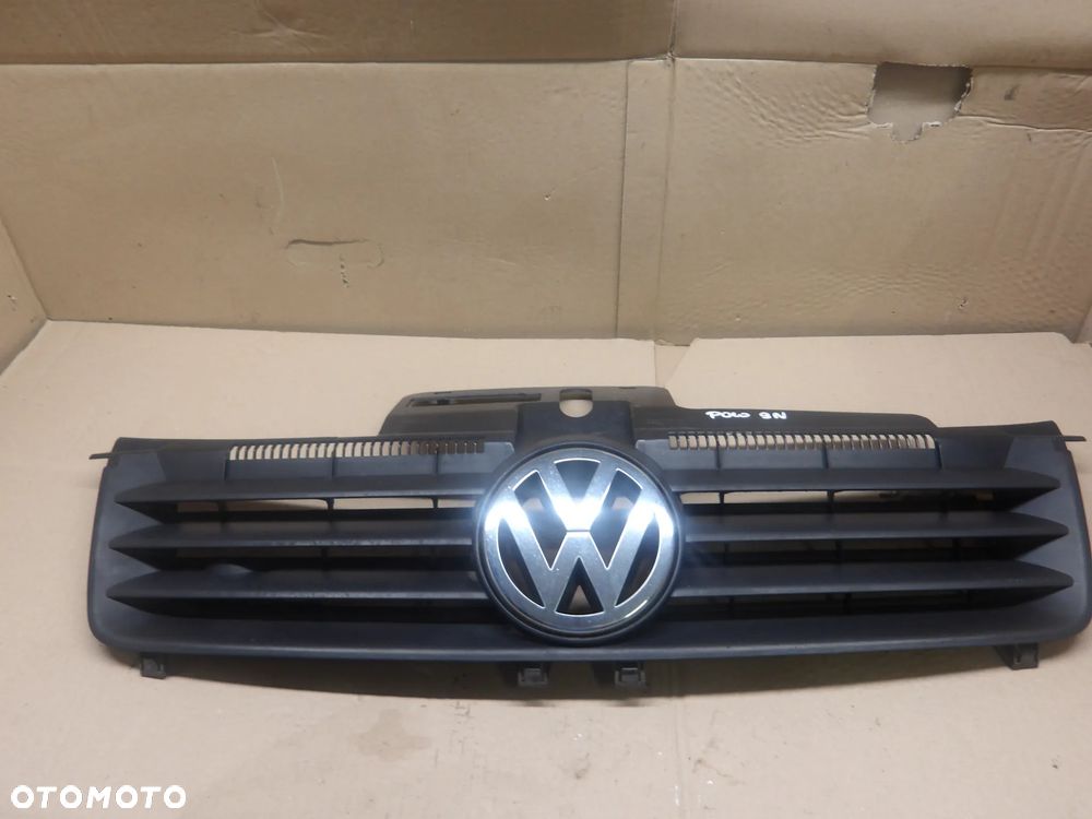 VW POLO IV 9N 3D (01-08) 1.4B GRILL ATRAPA 6Q0853651C - 1