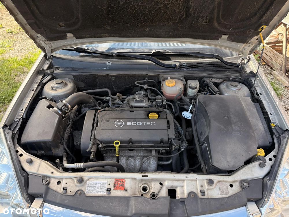 Opel Vectra 1.8 - 24