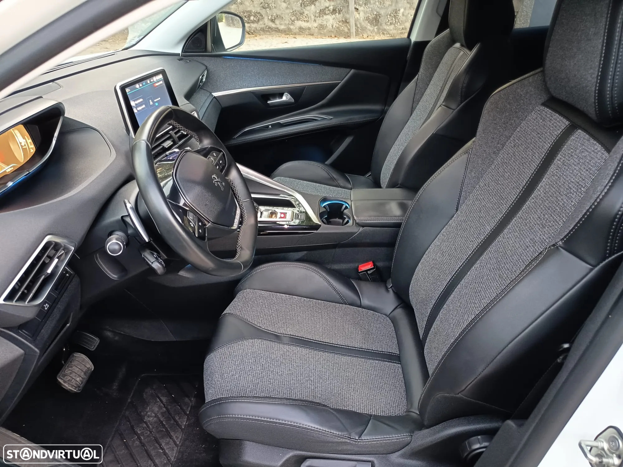 Peugeot 3008 1.6 BlueHDi Allure EAT6 J18 - 10