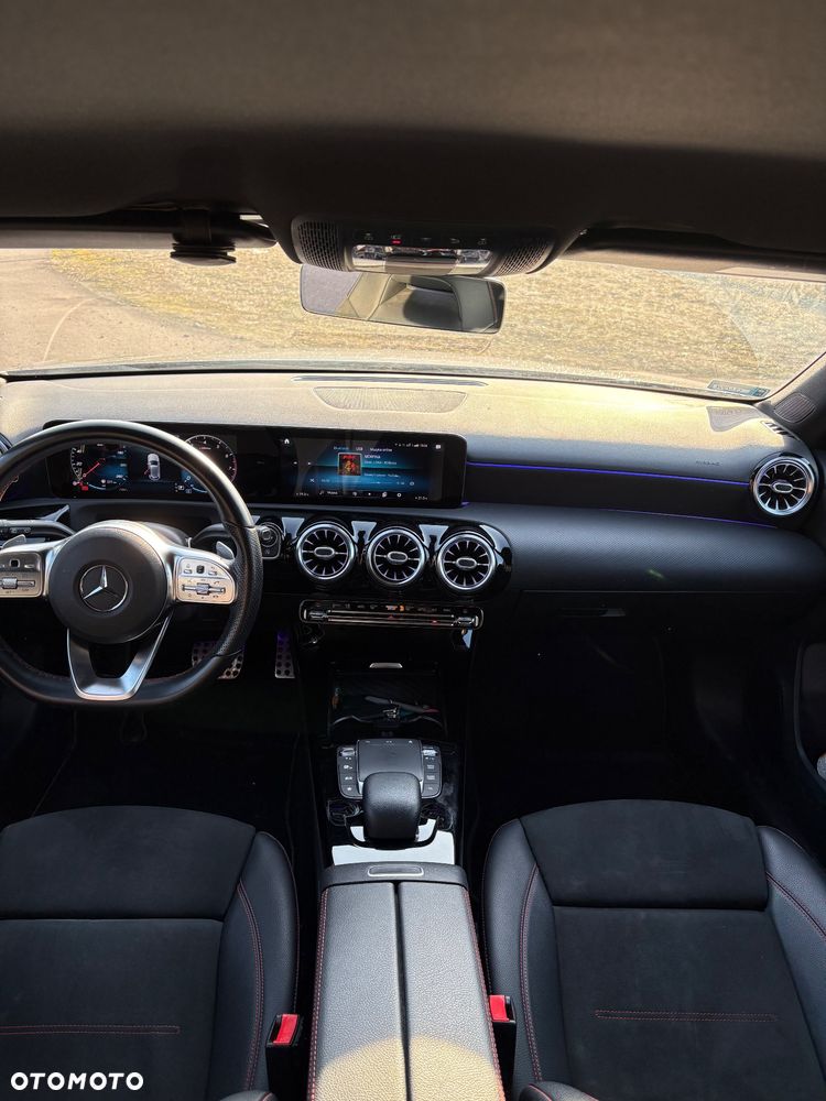 Mercedes-Benz Klasa A 220 4-Matic AMG Line 7G-DCT - 13