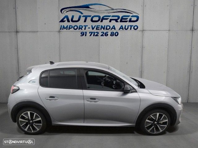 Peugeot e-208 GT - 2