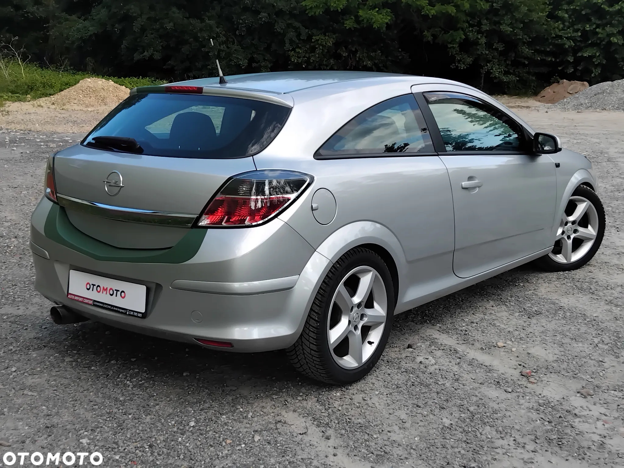 Opel Astra GTC 1.6 - 20