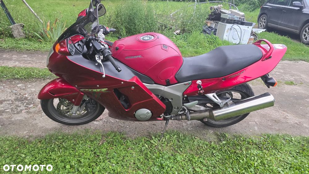 Honda CBR - 7