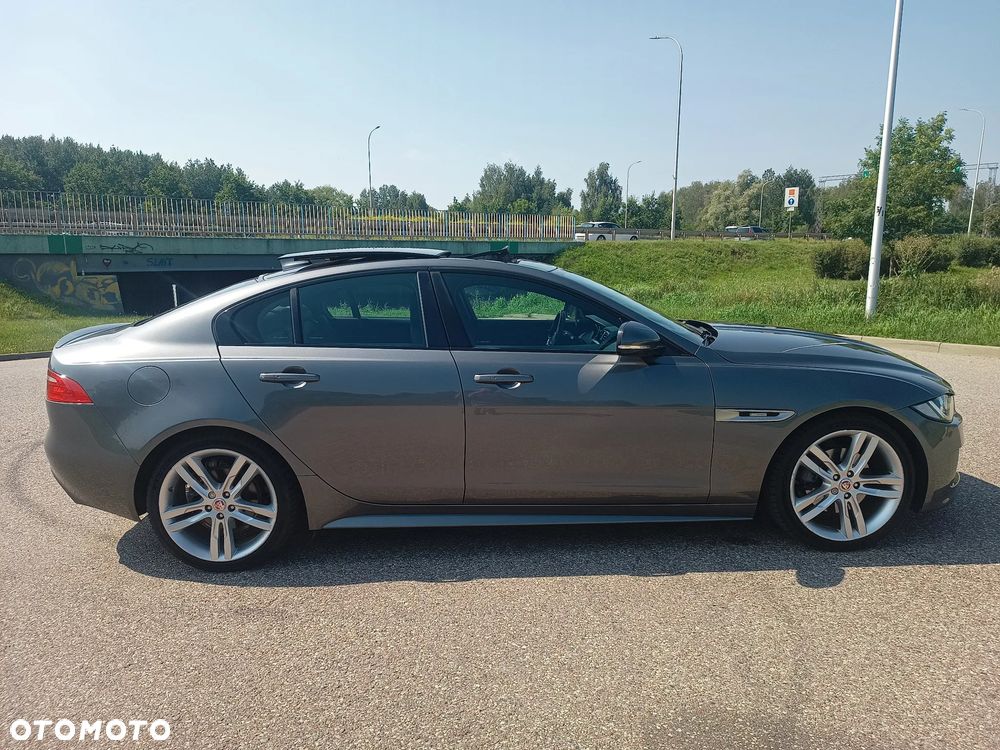 Jaguar XE 20d R-Sport - 6