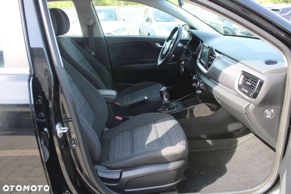 Kia Stonic - 23
